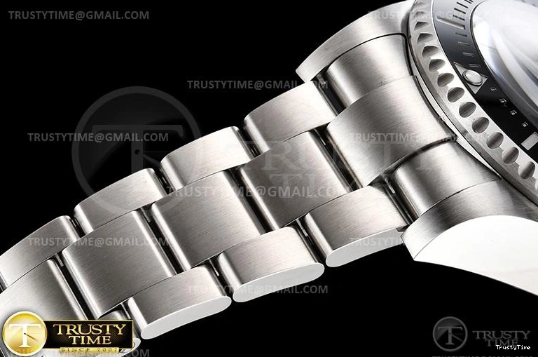 1114 ROLSD097A – Deep Sea Dweller Packable 1017